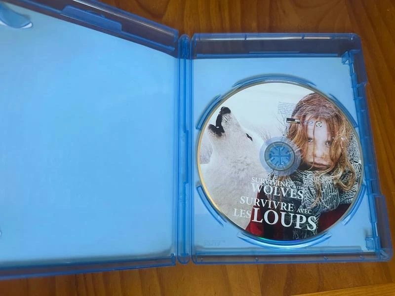 Blu-ray Sobrevivir con los lobos – photo 2
